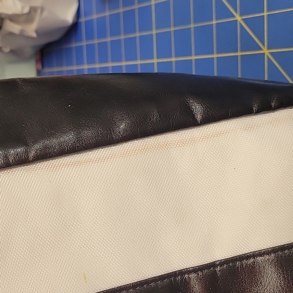 Calvin Klein Black & White Tote Bag 13" x 6" x 15" Straps are 20" - Picture 11 of 13